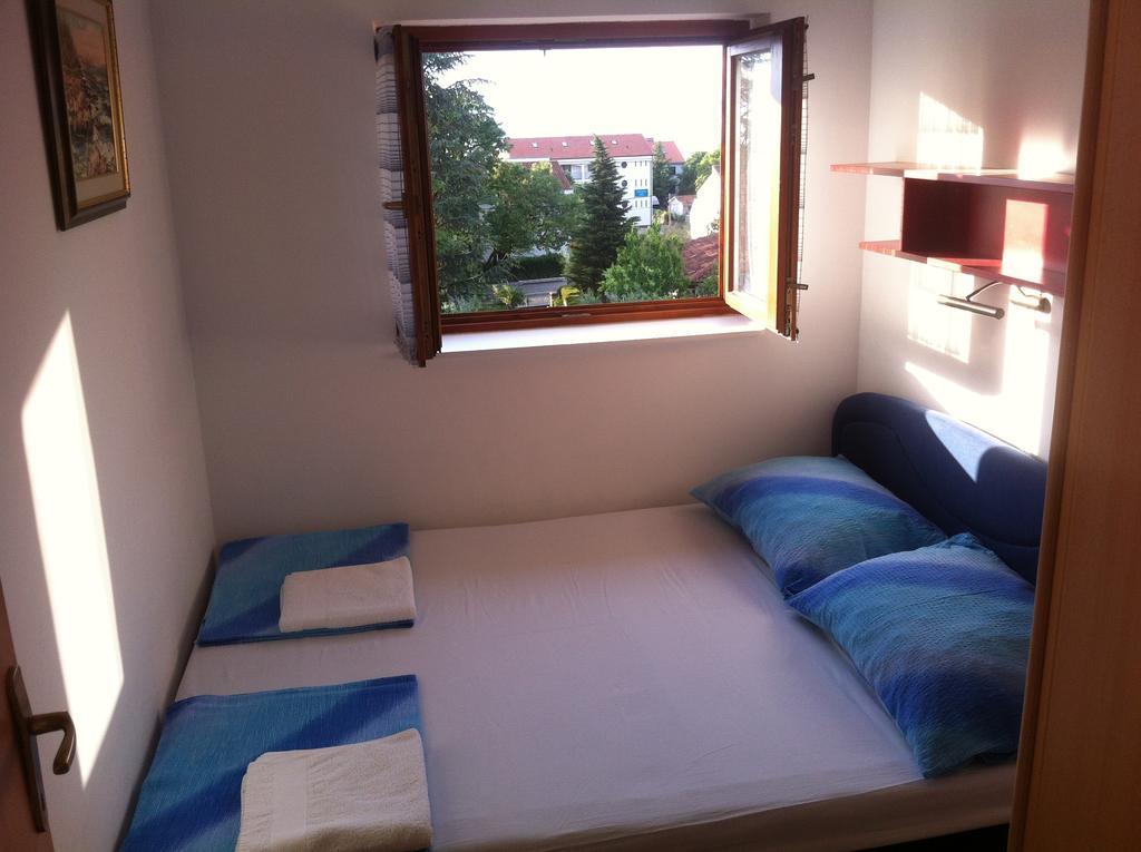 Apartments Leona & David Malinska Room photo